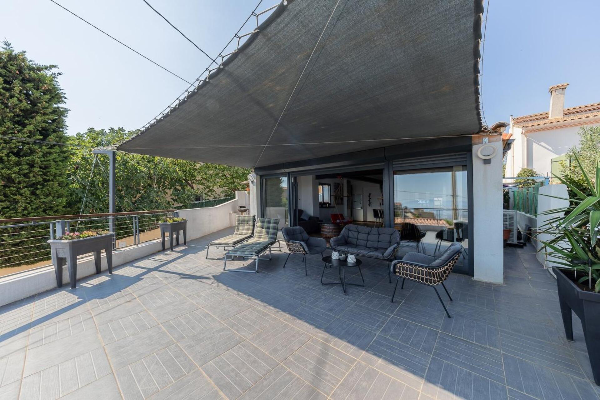 Bella Piscine & Jacuzzi Villa