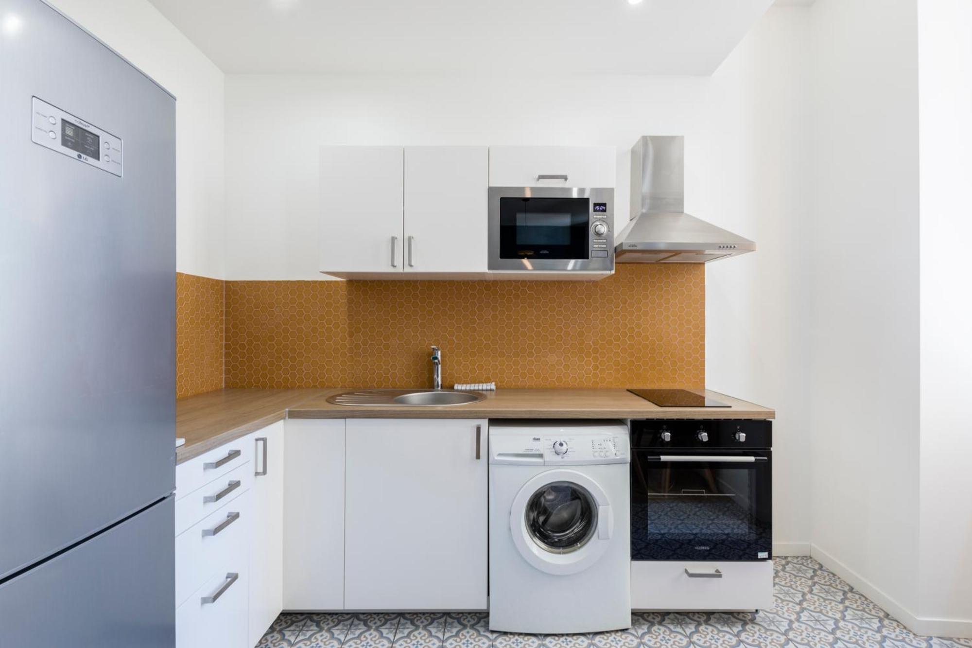 Desiree - Joliette - Saint Charles - Vieux Port Apartment *