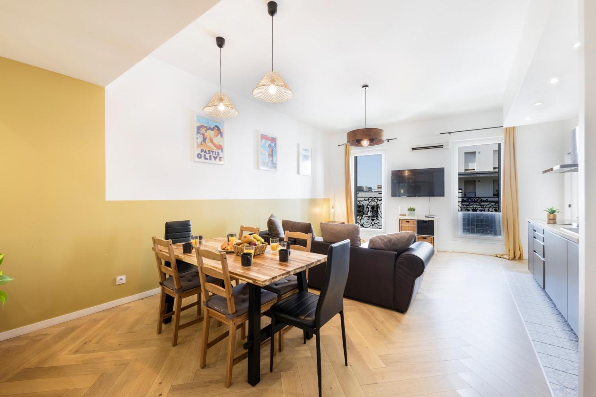 Desiree - Joliette - Saint Charles - Vieux Port Apartment