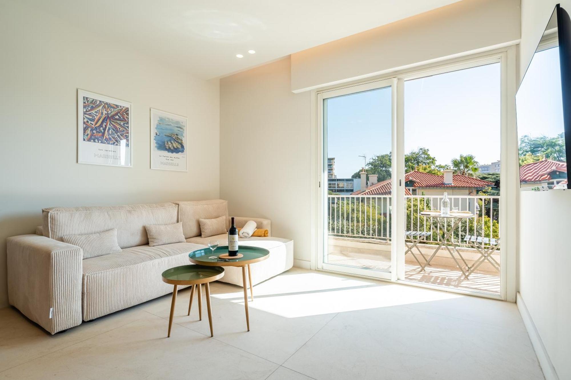 Parc Borely, Balcon & De Standing Apartment *