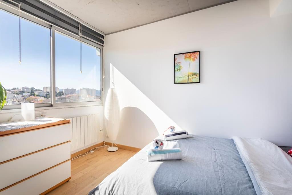 Dream Ocean View With Balcony Close To Beach Apartment