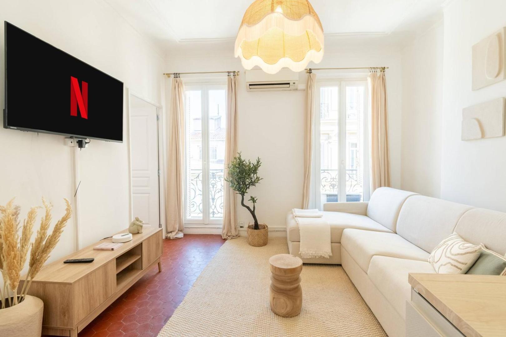 1br Cosy 2min From Old Port | By Airnest * Marseille
