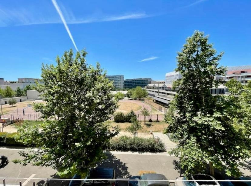Lumineux 2 Pieces - Centre-ville Climatise - Netflix Prime Canal - Bien Place Apartment *
