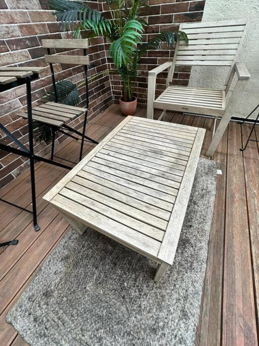 Apartment Mignon Petit Joliette Terrasse 2min Metro Marseille