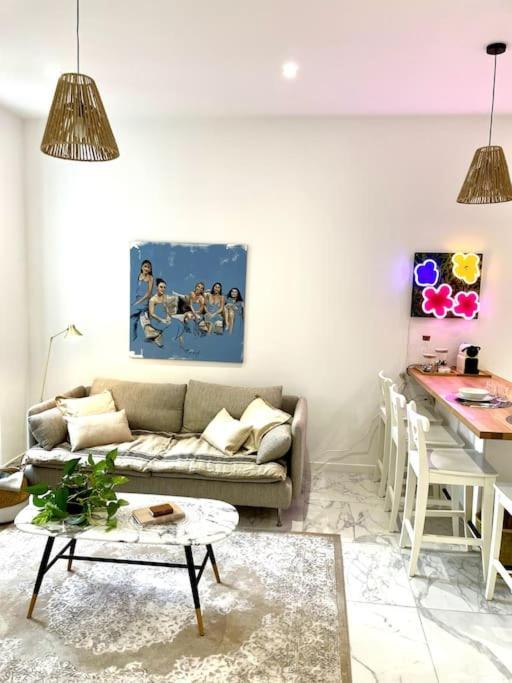 Apartment D'artiste A Vauban