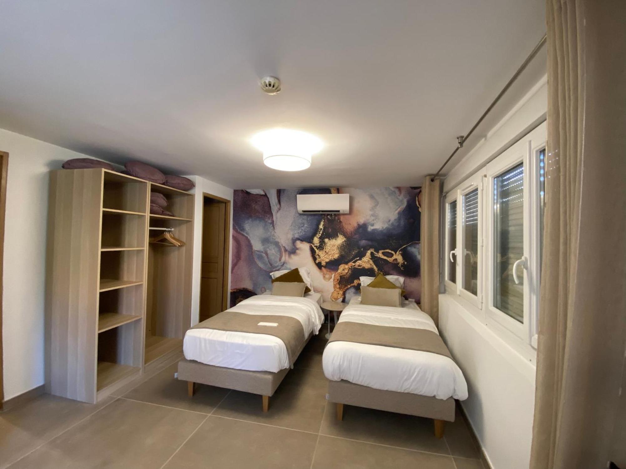Mgh Massilia House *