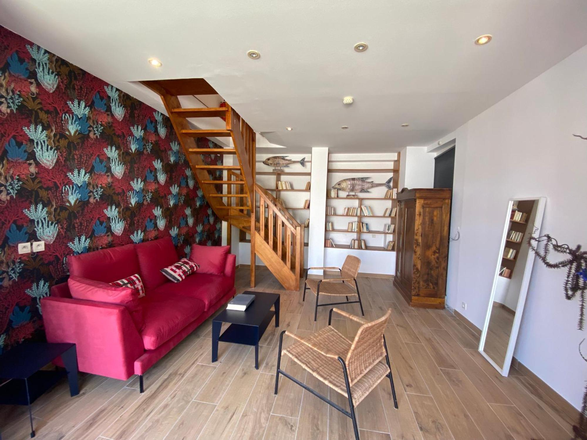 Mgh Massilia House *