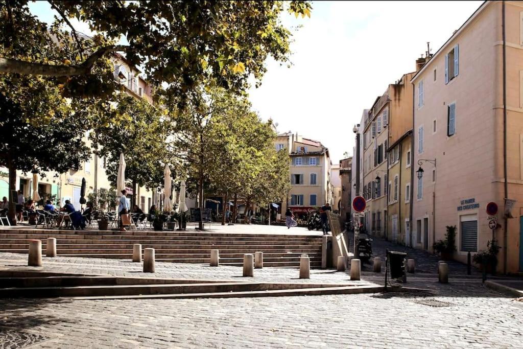 Au Coeur Du Panier T2 Climatise Et Equipe Apartment