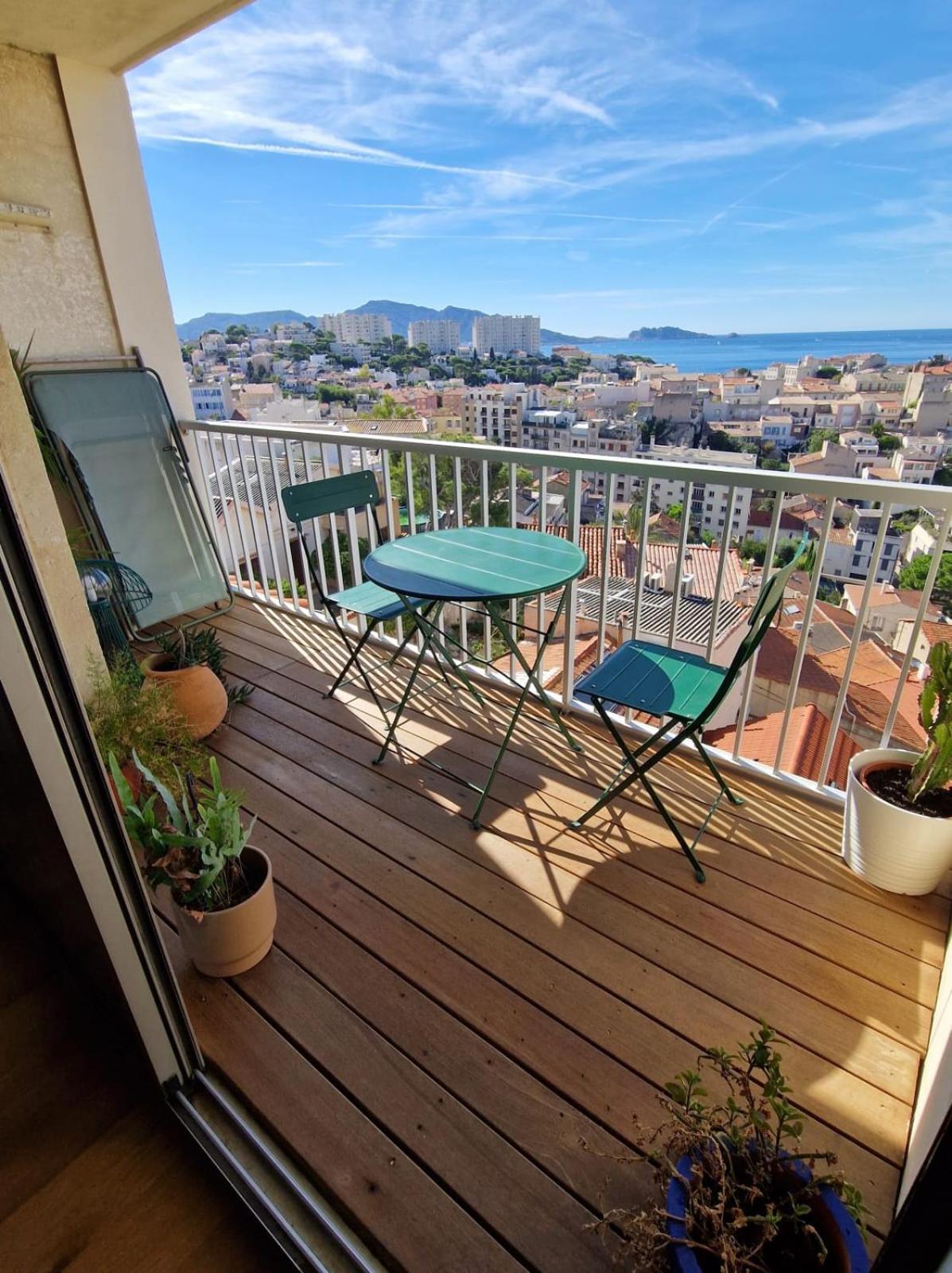 Apartment Sunny Flat With Sea View