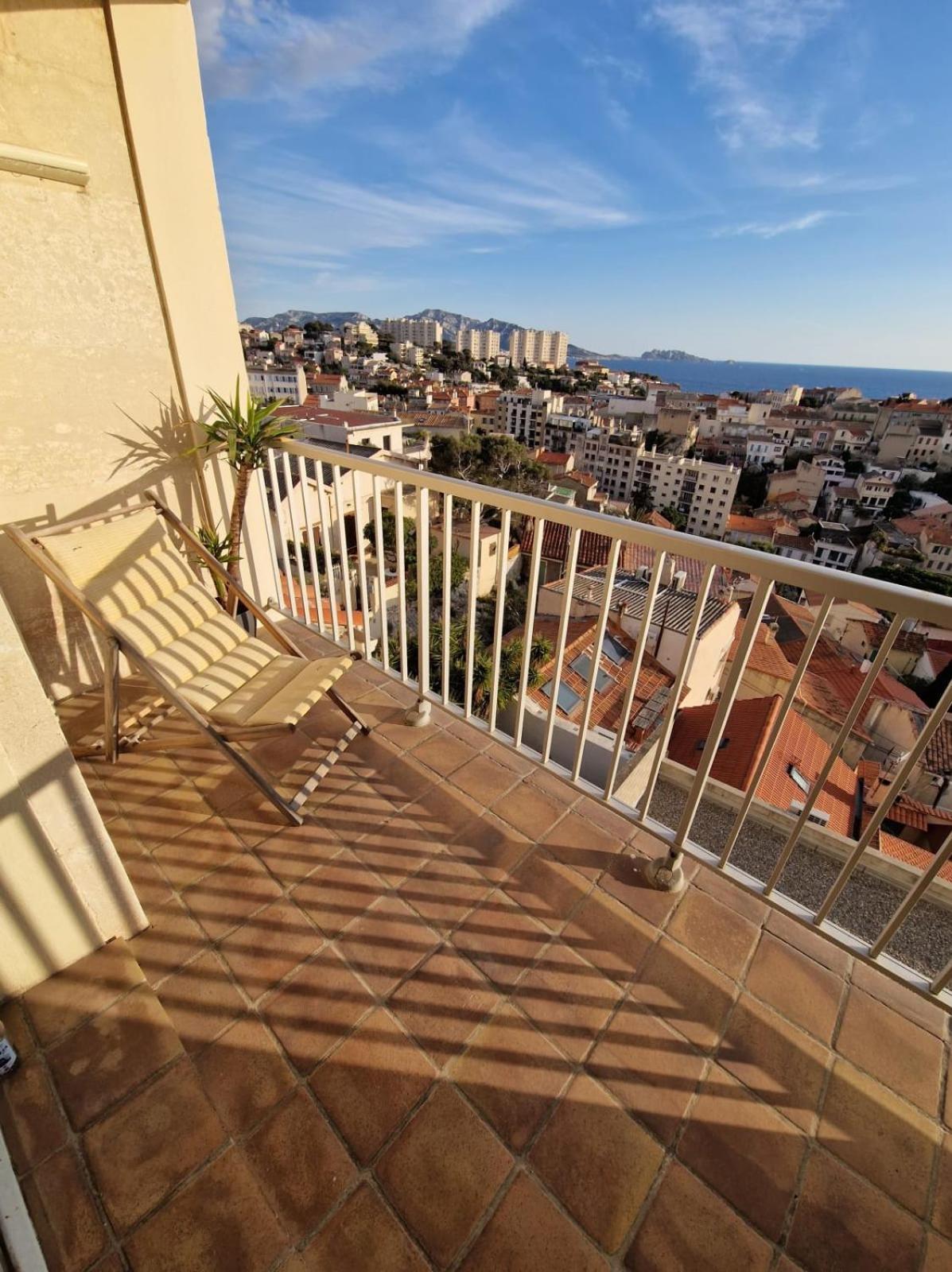 Sunny Flat With Sea View Apartment Marseille
