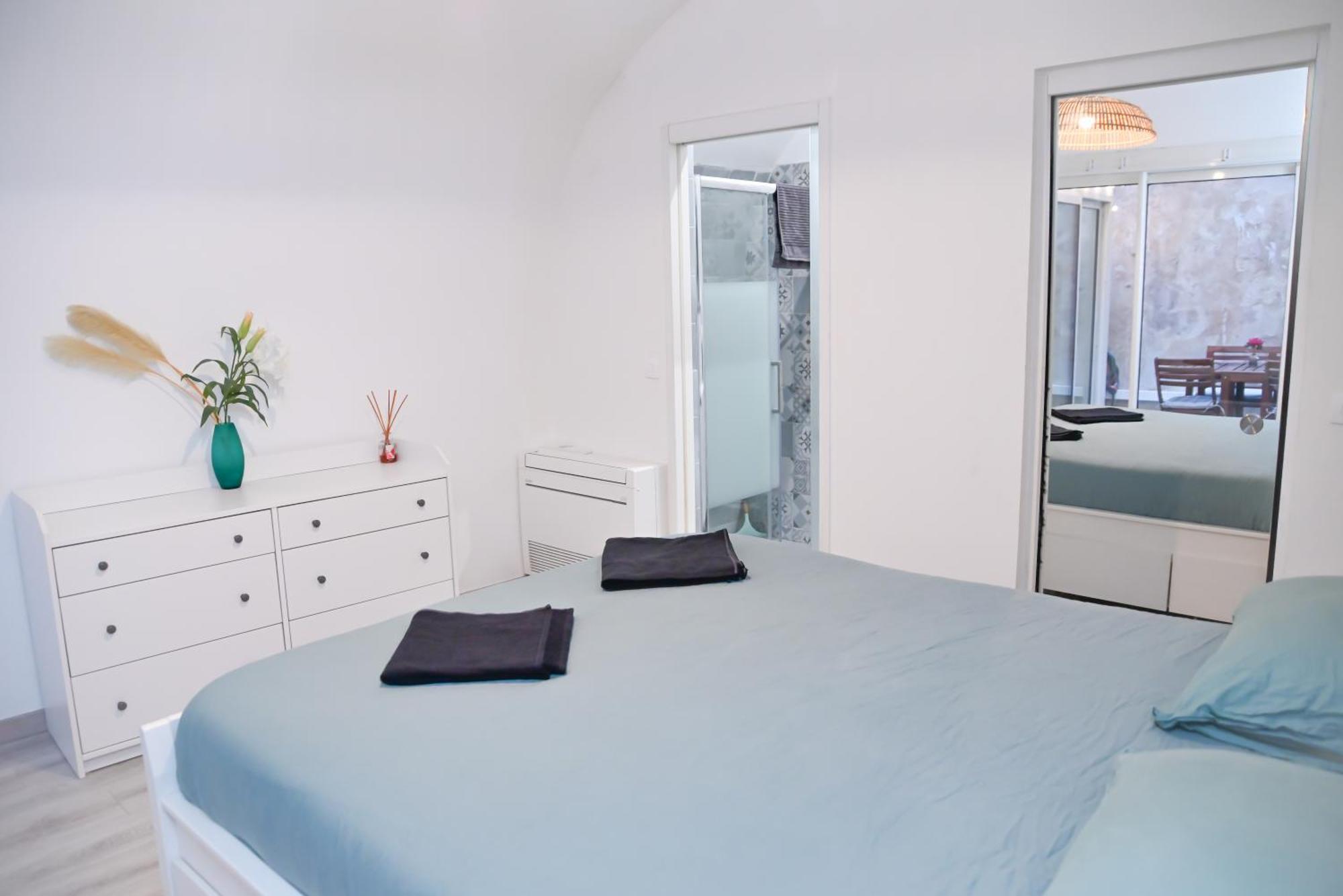 Au Coeur Du Vieux-port - Cosy Au Calme - 2 Avec Sa Cour Privee - La Criee Apartment Marseille