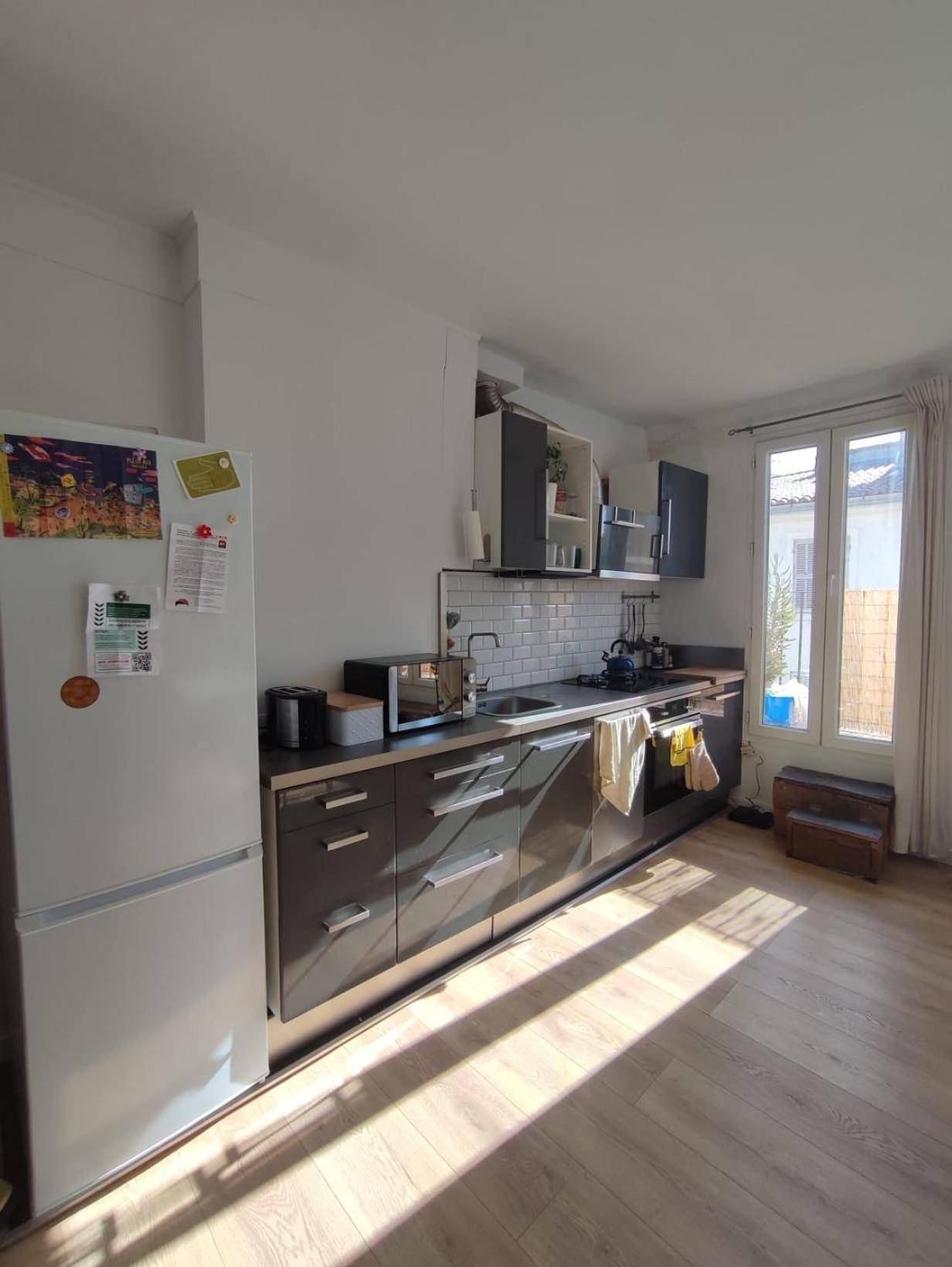 Sunny And Fully Furnished Duplex In Apartment Marseille