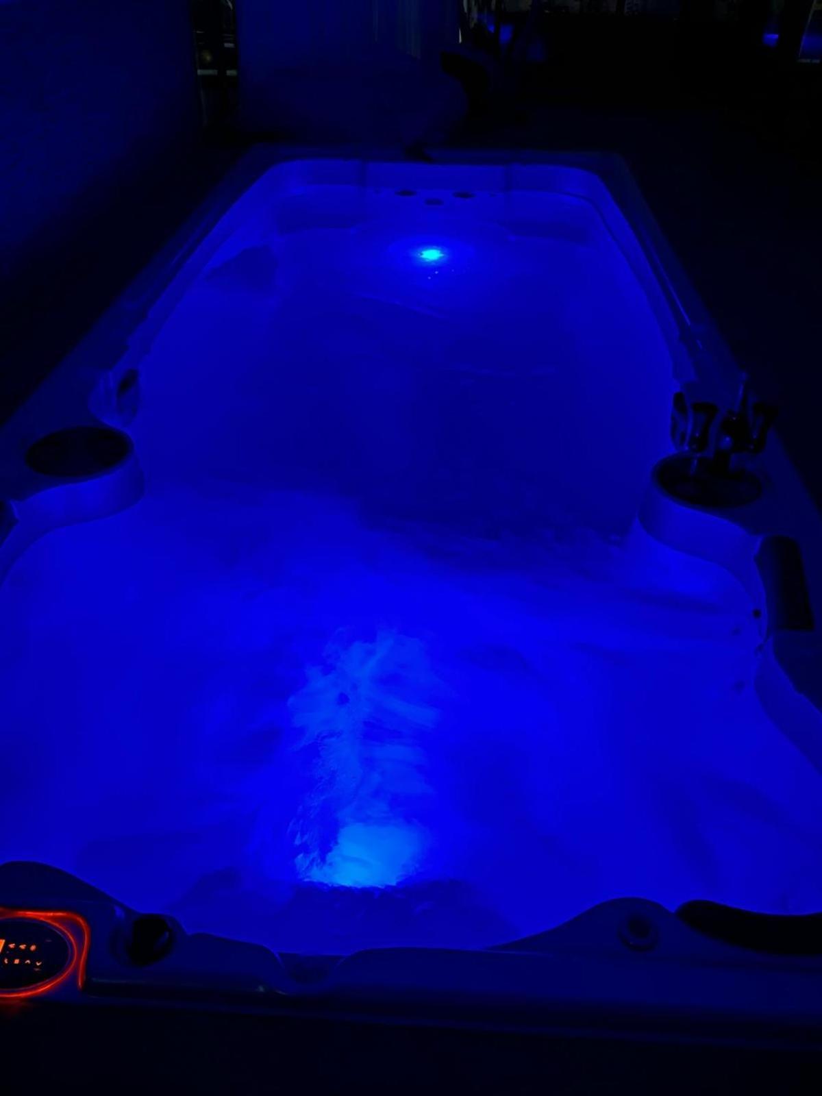 Villa Avec Jacuzzi By Queen Marseille