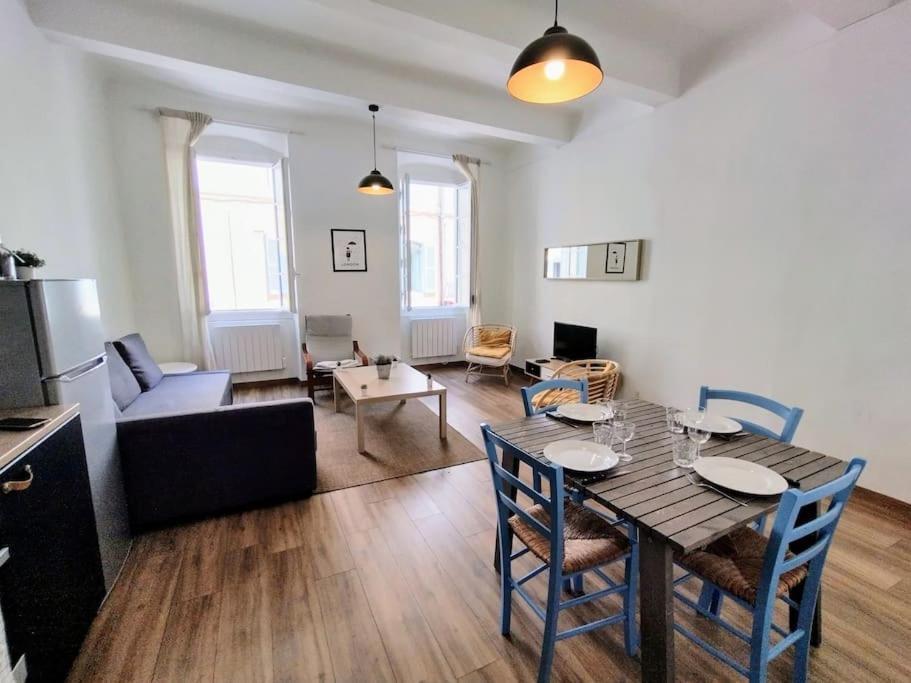 Apartment 50sqm In Old Port 2 Bedrooms 6 Max Marseille