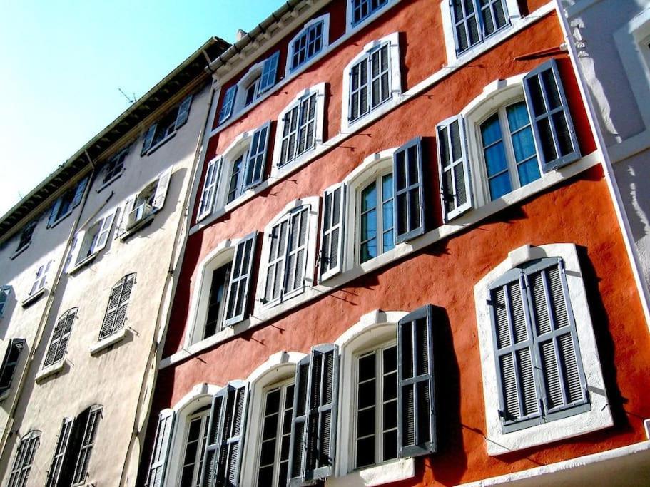 Apartment 50sqm In Old Port 2 Bedrooms 6 Max