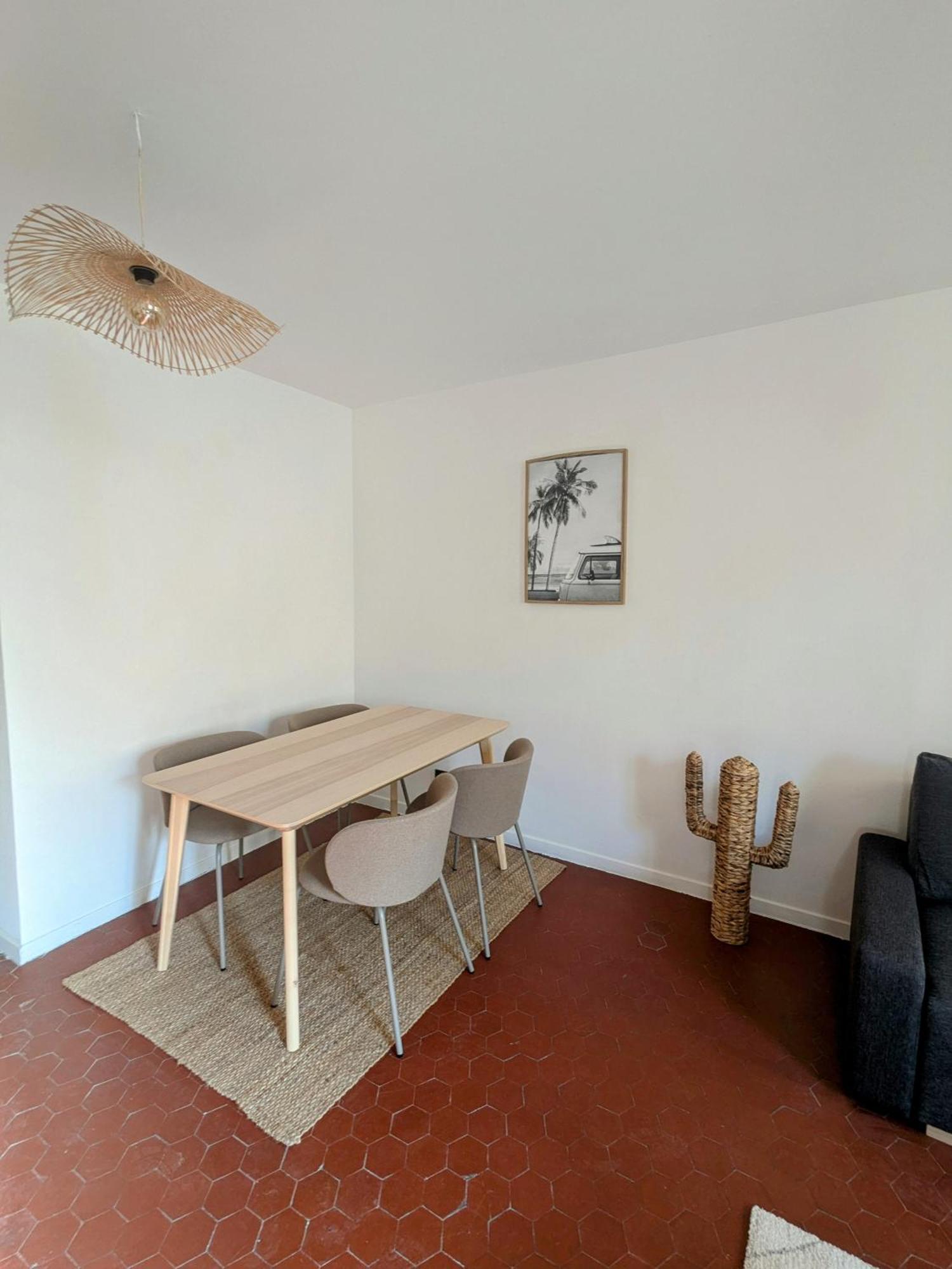 Entier T2 Panier Apartment *