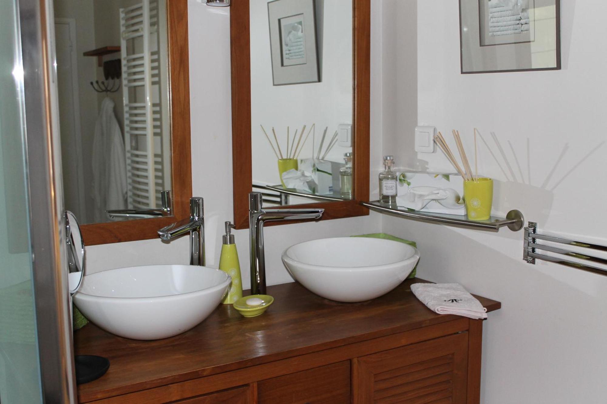 Lou Bastido Guest house
