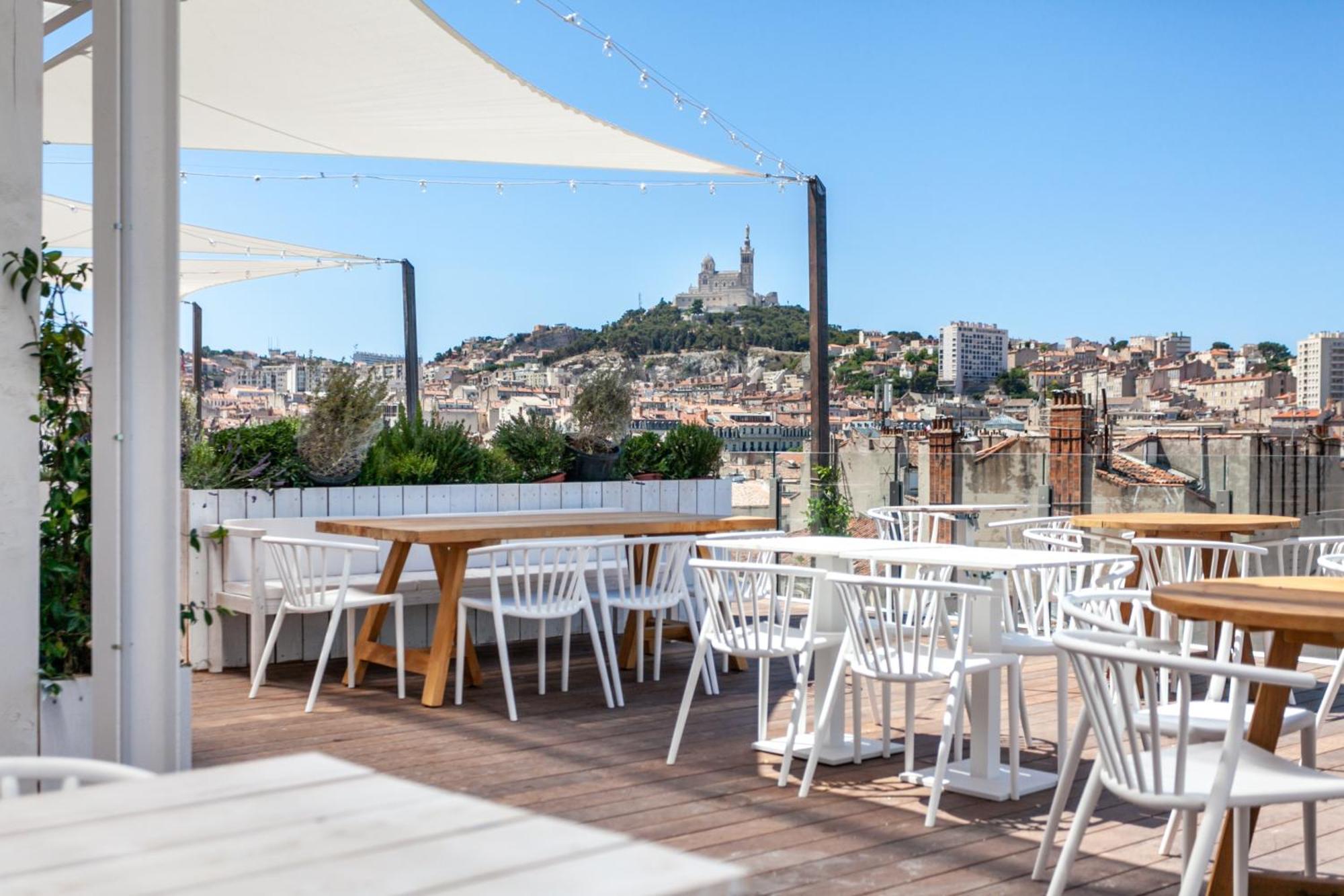 The Babel Community - Vieux Port Aparthotel