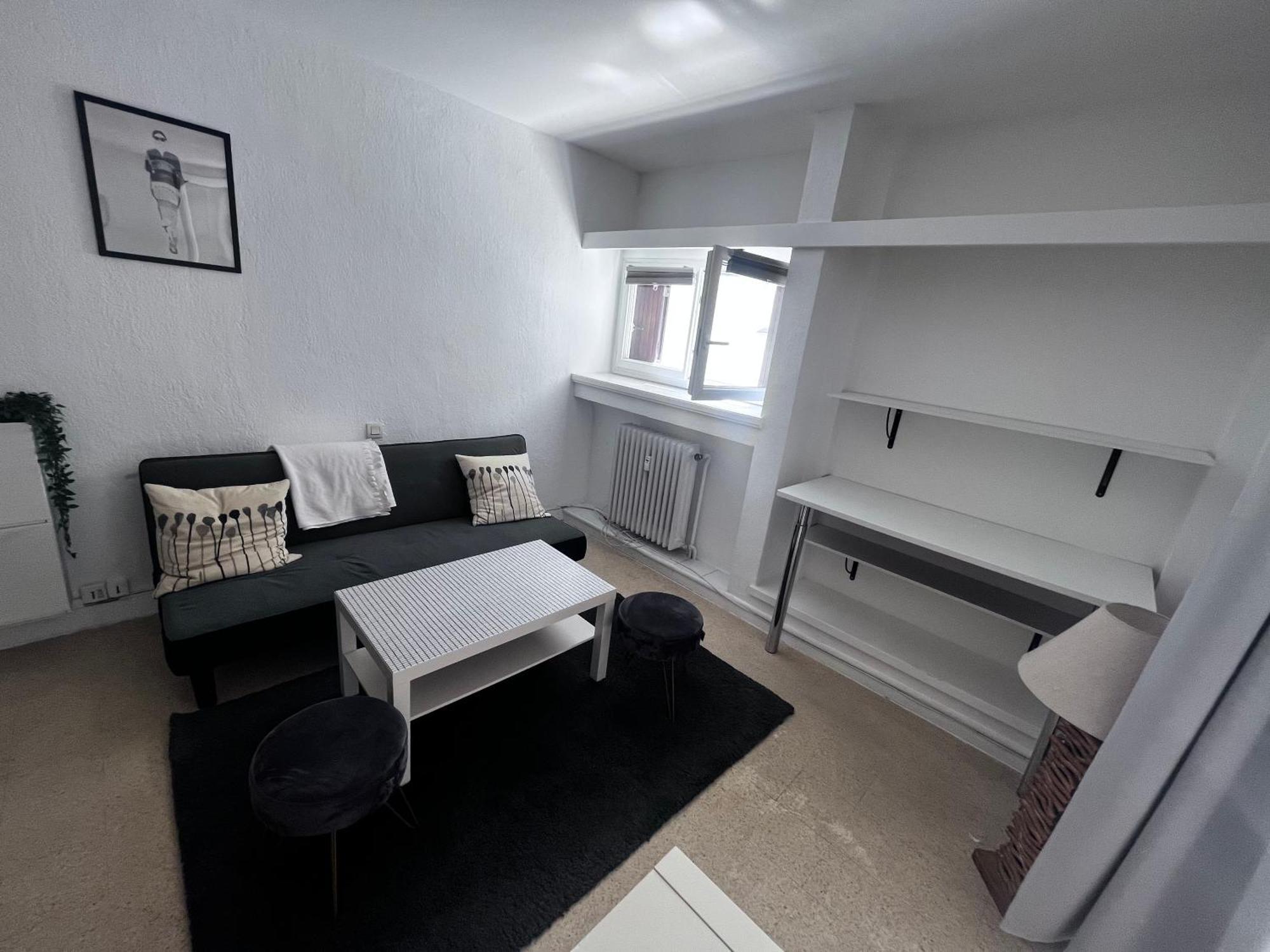 Apartment T1 En Face De La Timone *