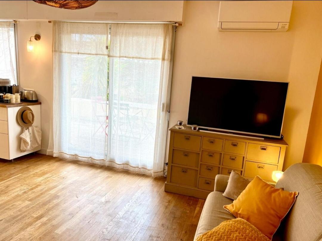 Apartment Face A La Avec Grande Terrasse Au Calme Marseille