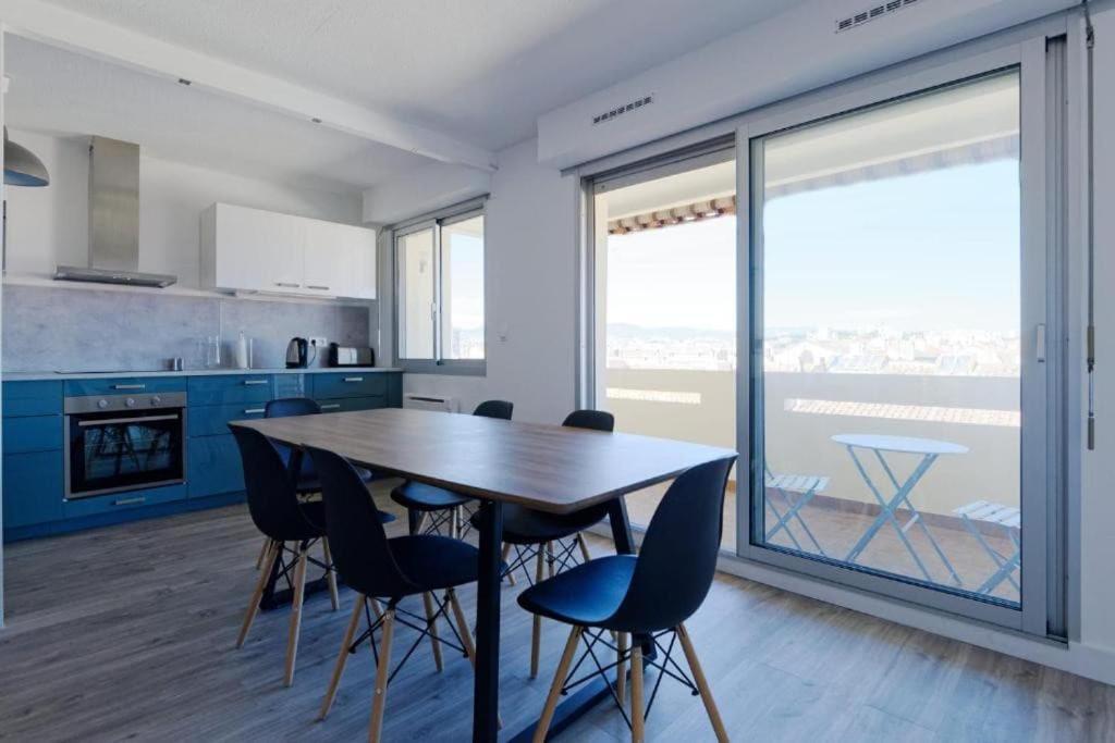 4 8 Personnes St Charles Apartment