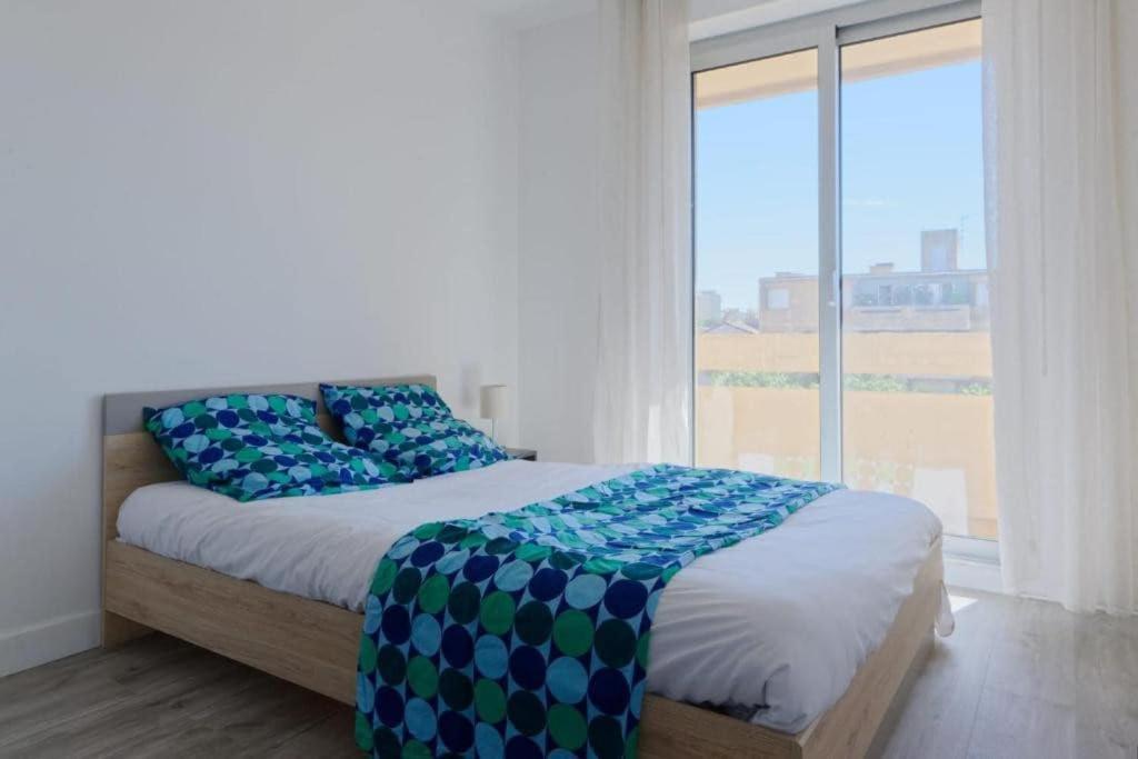 4 8 Personnes St Charles Marseille