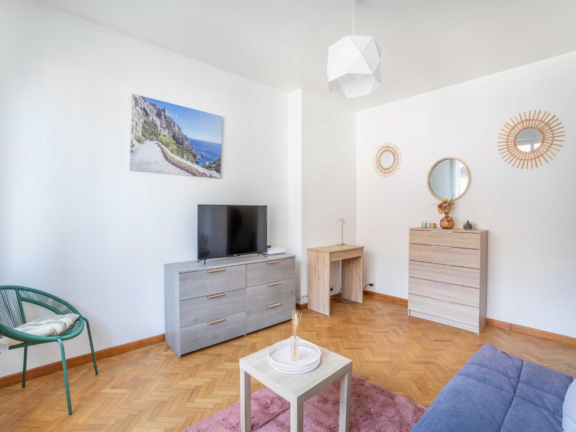 Cosy In Perier District - Mobility Lease Apartment Marseilles