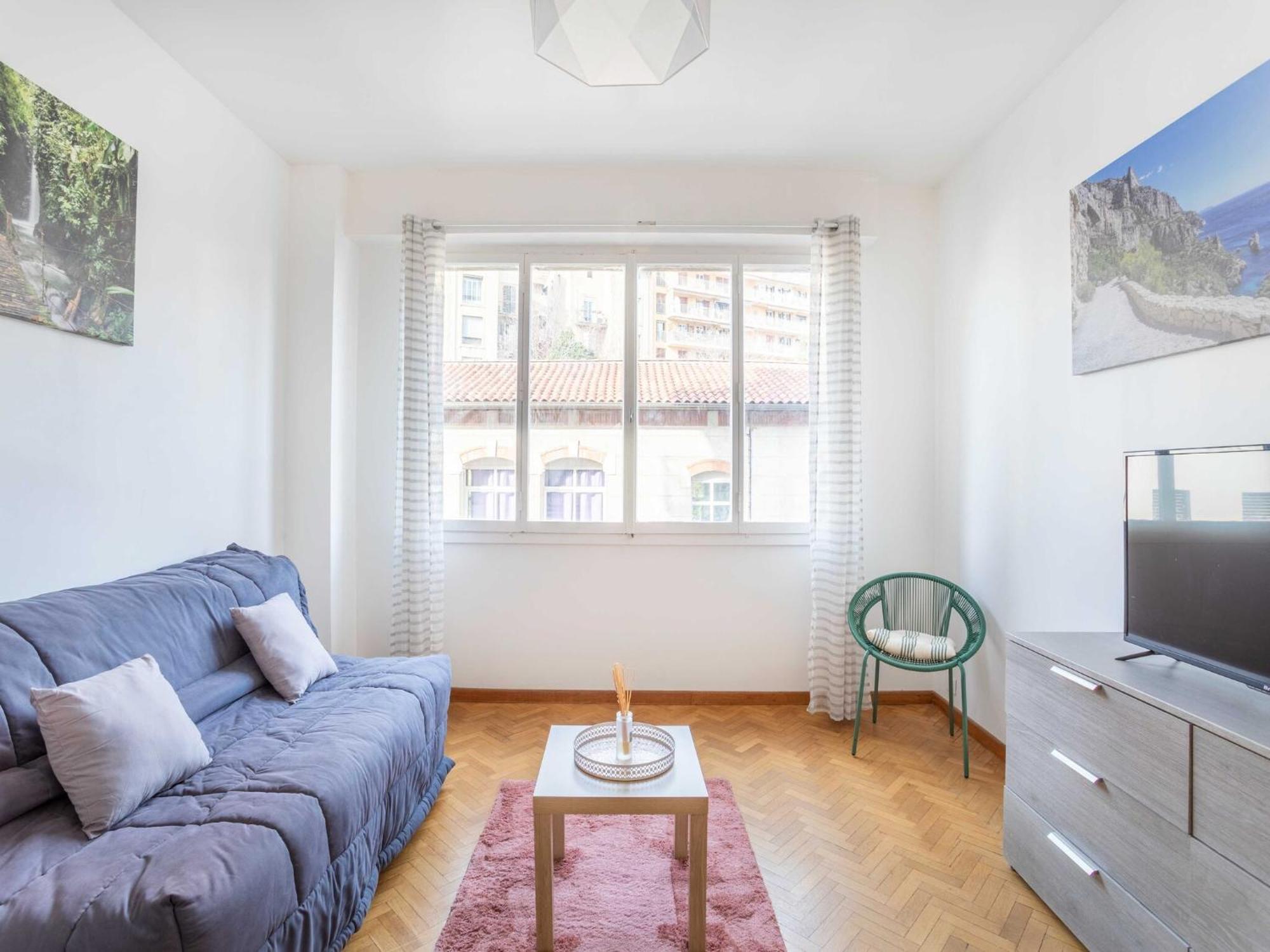 Cosy In Perier District - Mobility Lease Apartment