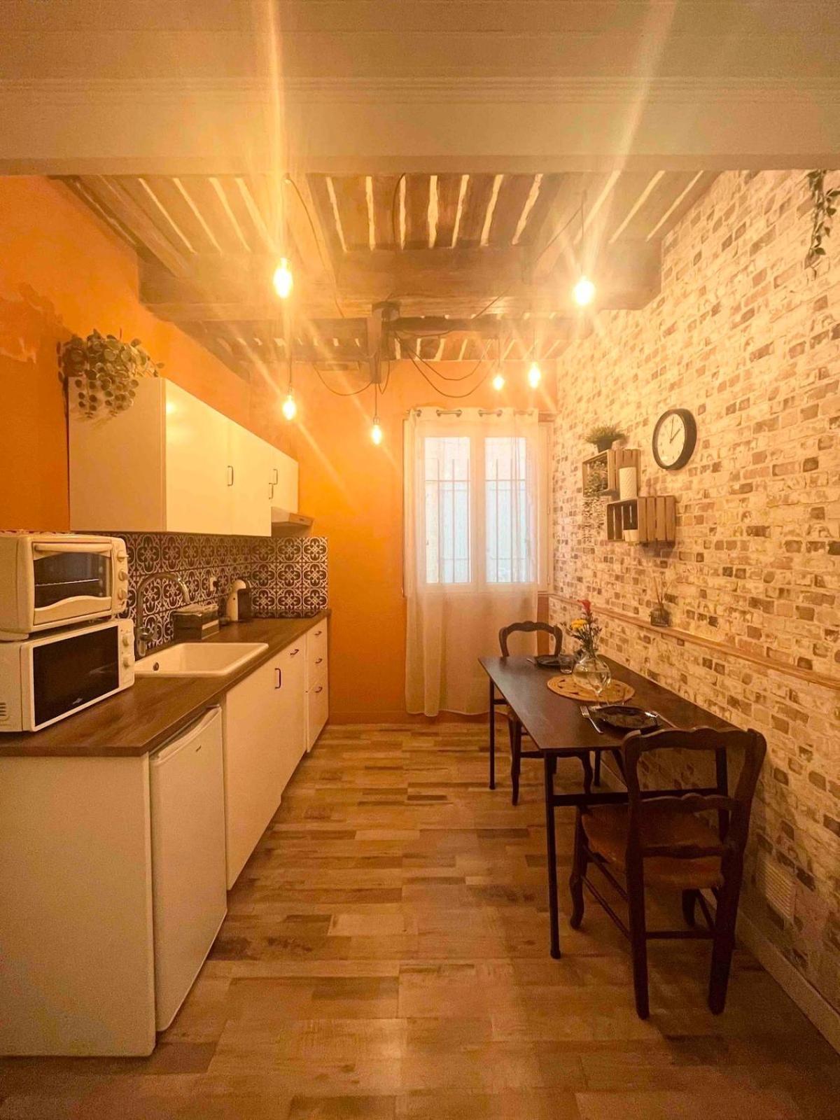 Happy - Cozy Flat In The Historical Center * Marseille
