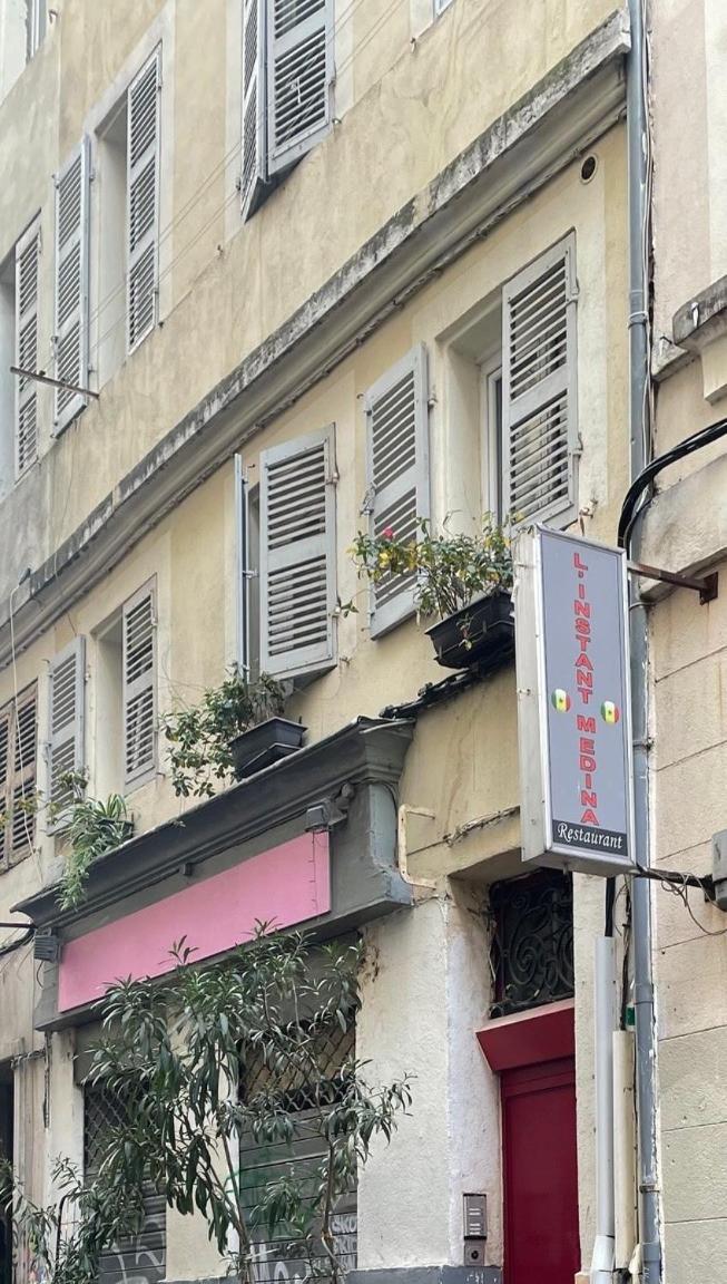 Avec Terrasse * Marseille