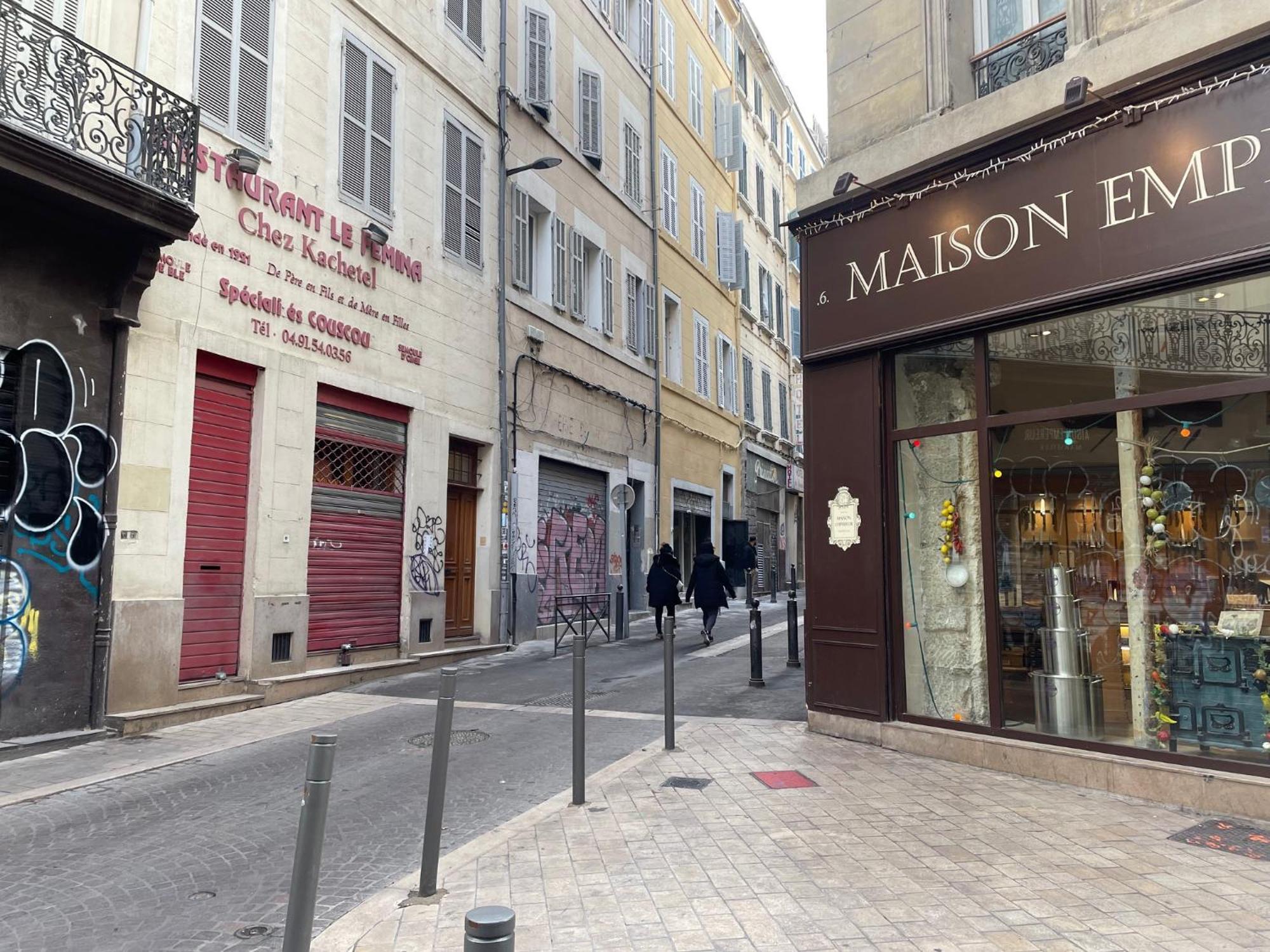 Avec Terrasse