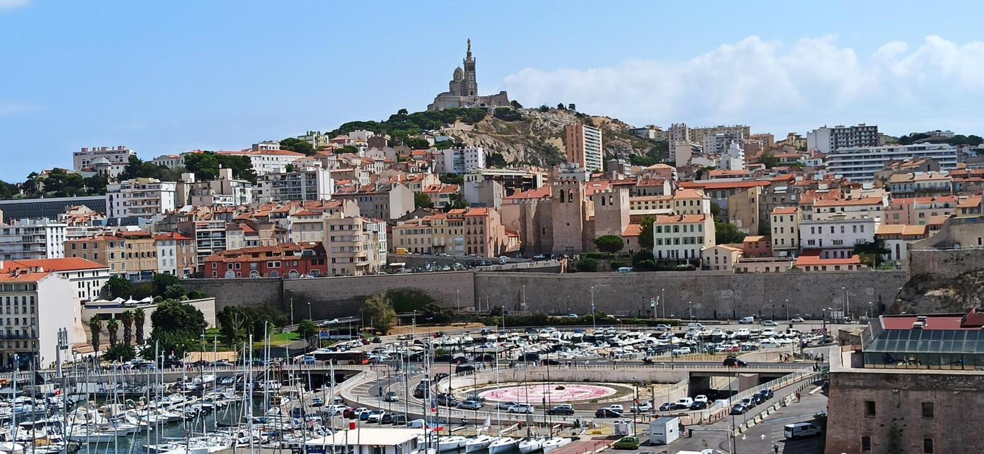 Le Letizia-wifi-netflix-balcon-friche Belle De Mai Urban Nestconciergerie Apartment Marseille