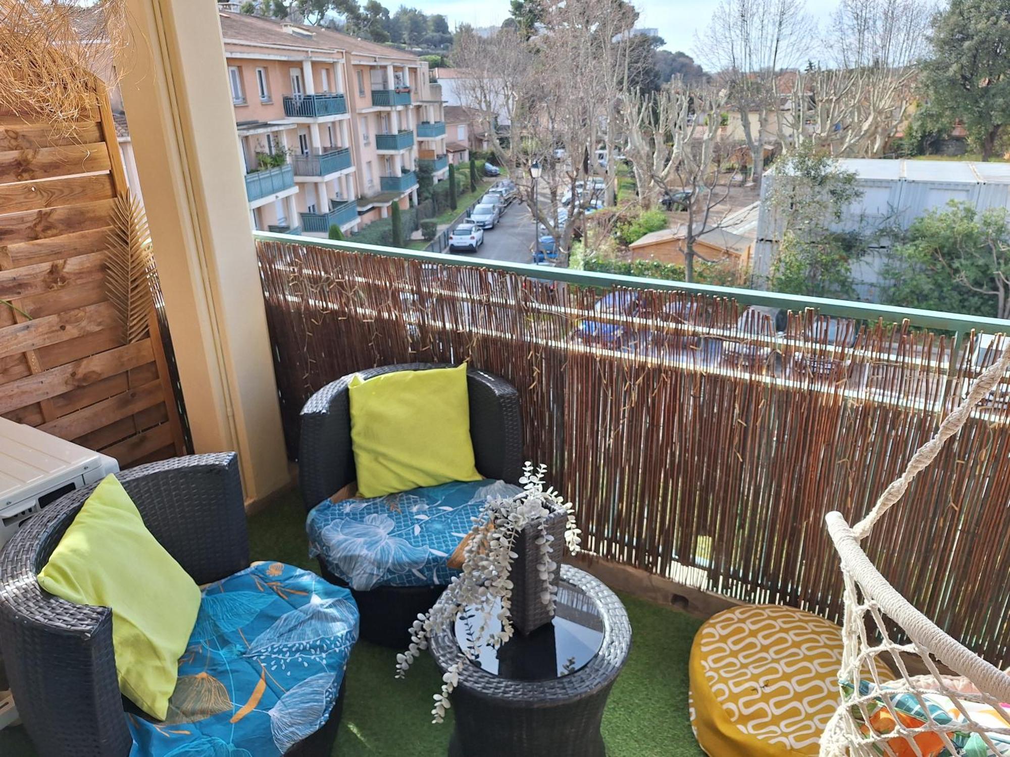 Parc De La Roseraie Appartement Marseilles