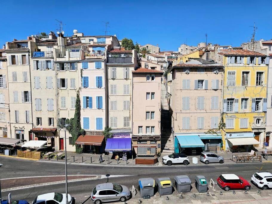 3 Bedroom With Beautiful View Old Port Apartment Marseilles