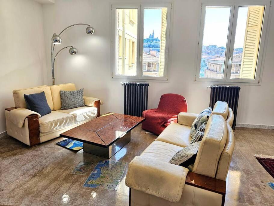 3 Bedroom With Beautiful View Old Port Apartment