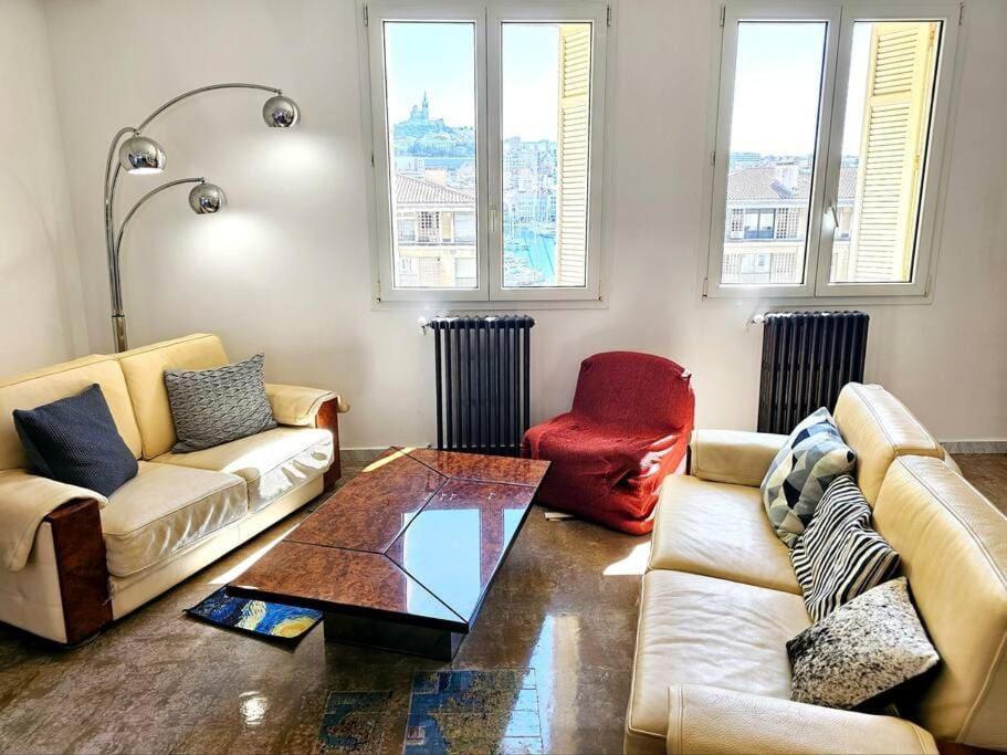 3 Bedroom With Beautiful View Old Port Apartment *