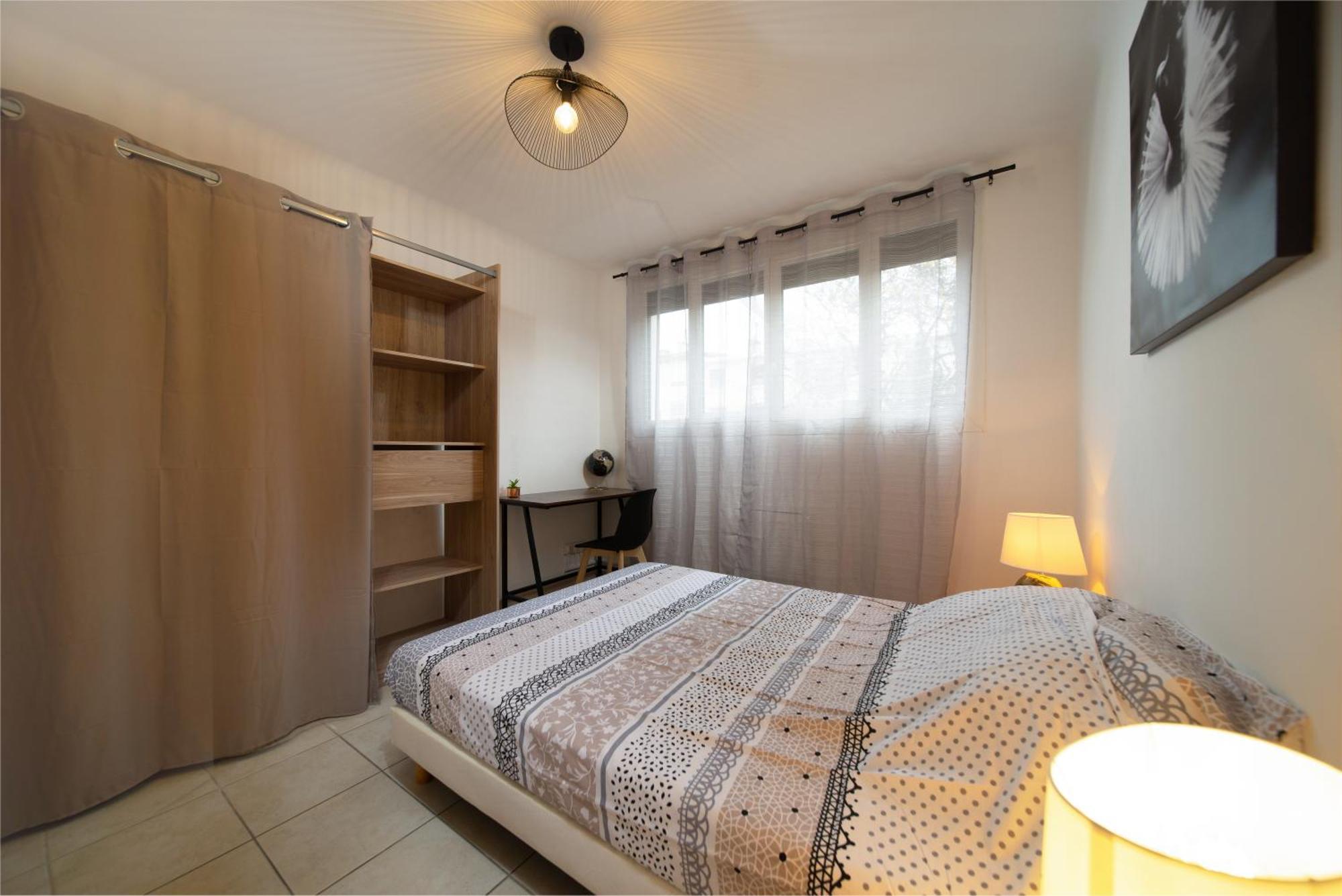 3 Avec Terrasse Et Parking Apartamento *