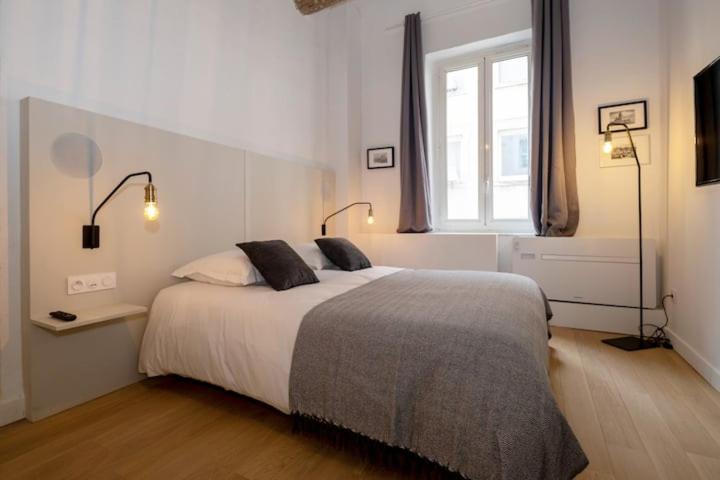 Apartment Design Vieux Port Equipe Climatise