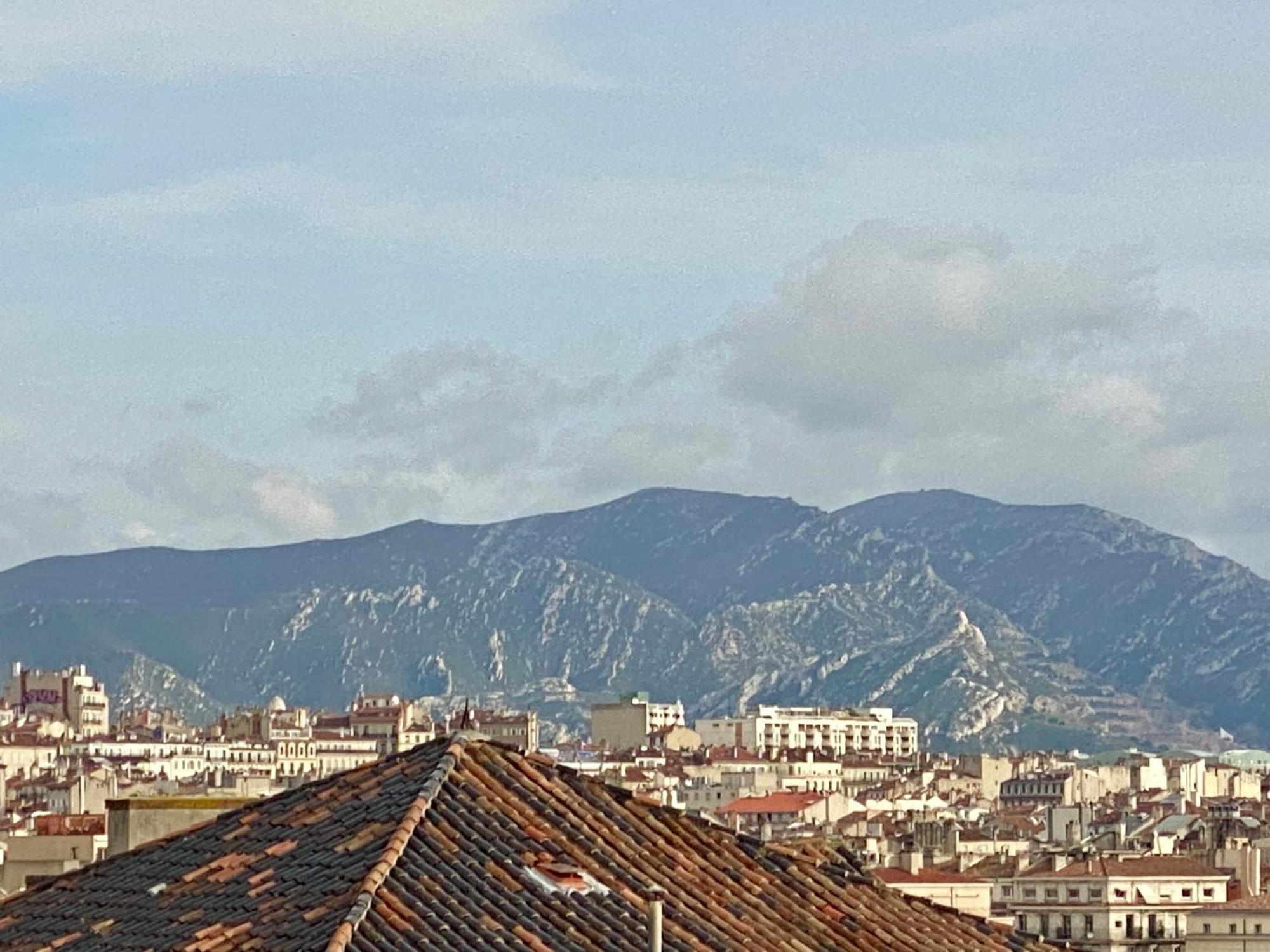 Apartment Click! Magical Views Notre-dame, Vieux Port & Rooftops - Walk To