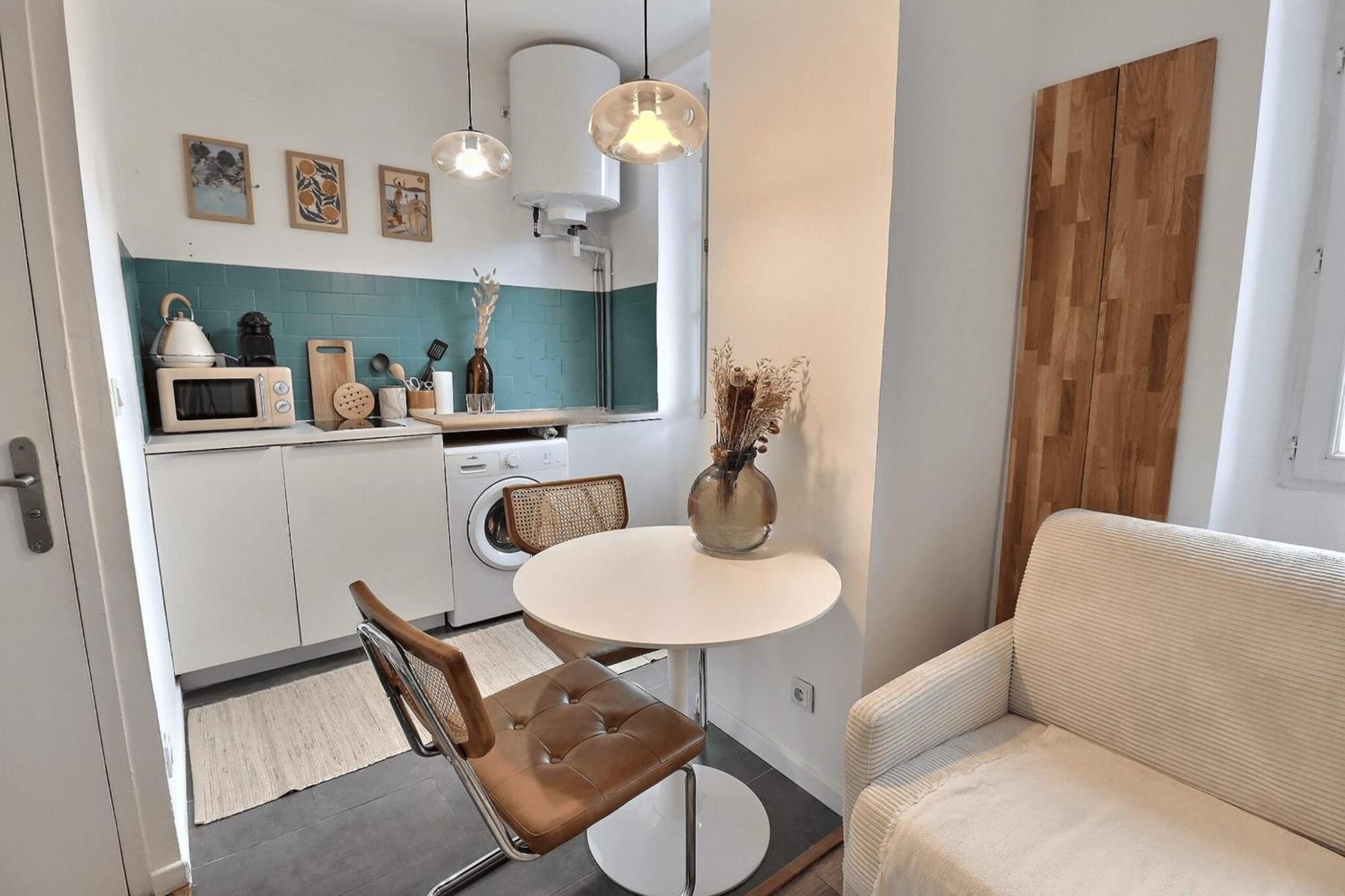 Charming T2 Of 30 M2 In The 4th -