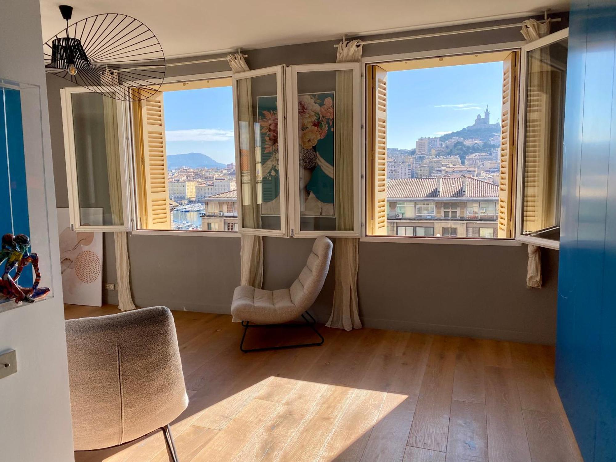 Apartment Click! Magical Views Notre-dame, Vieux Port & Rooftops - Walk To