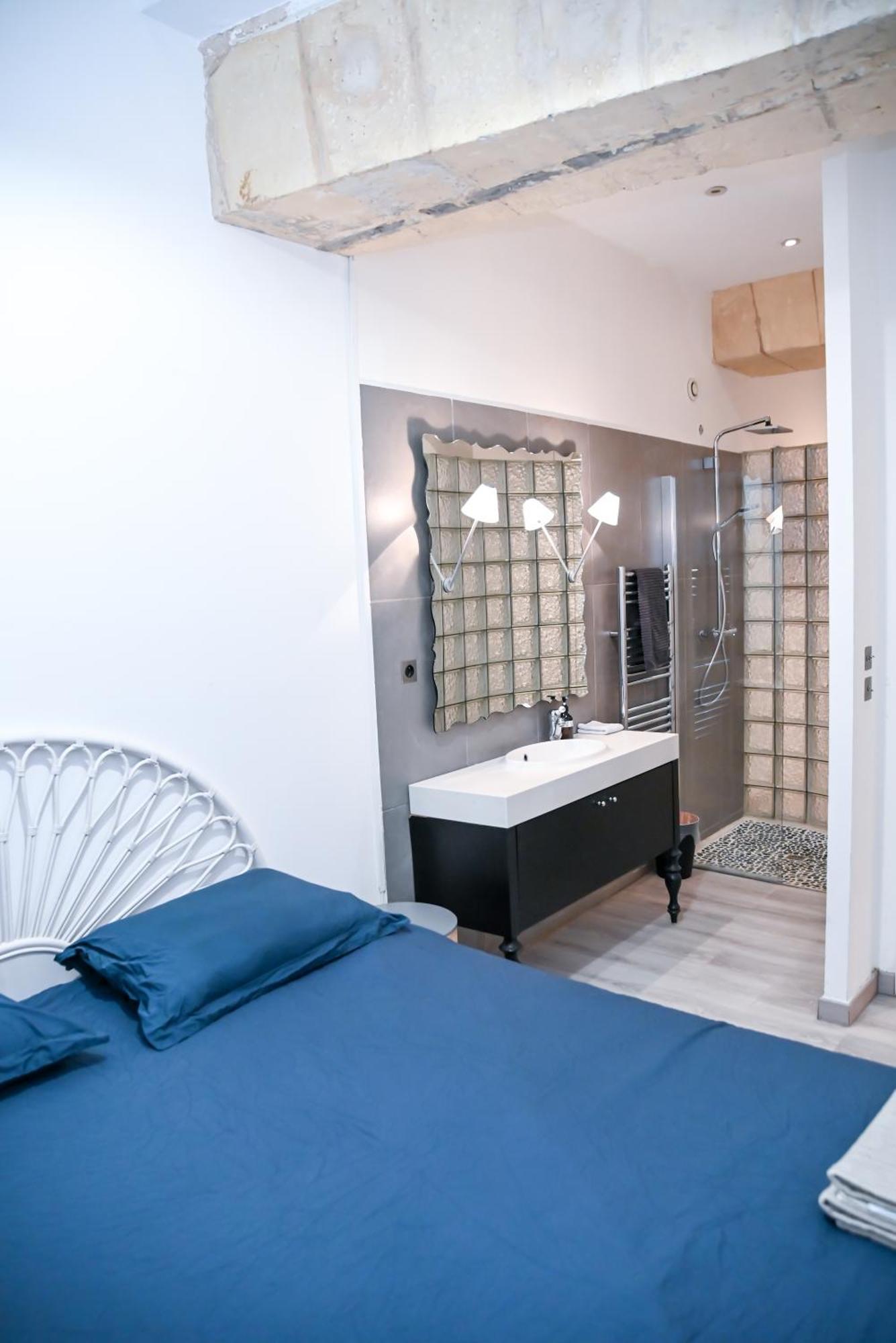 Au Coeur Du Vieux-port - Cosy Au Calme - 2 Avec Sa Cour Privee - La Criee Apartment