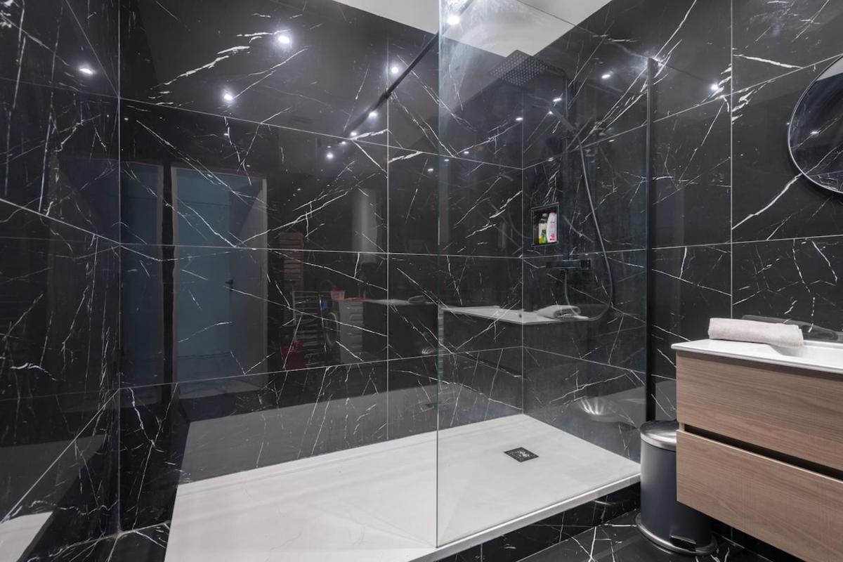 Apartment Bel St Fe, Moderne Et Pour 2 Personnes