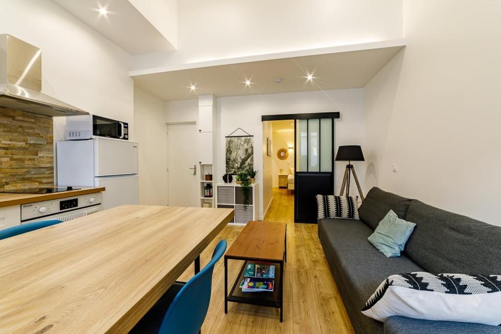Guestready - Charming Getaway In Old Port Marina Apartment *