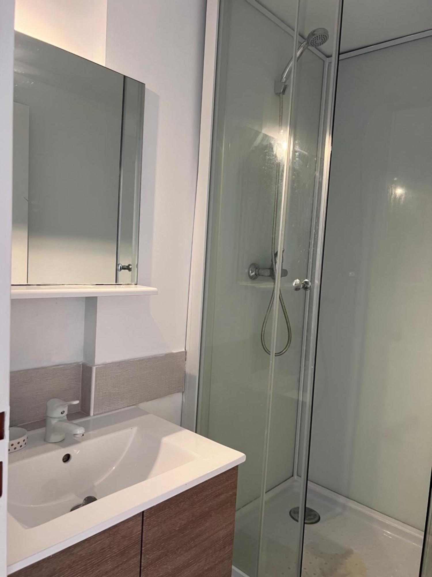 Apartment La Pointe Rouge Bord De *