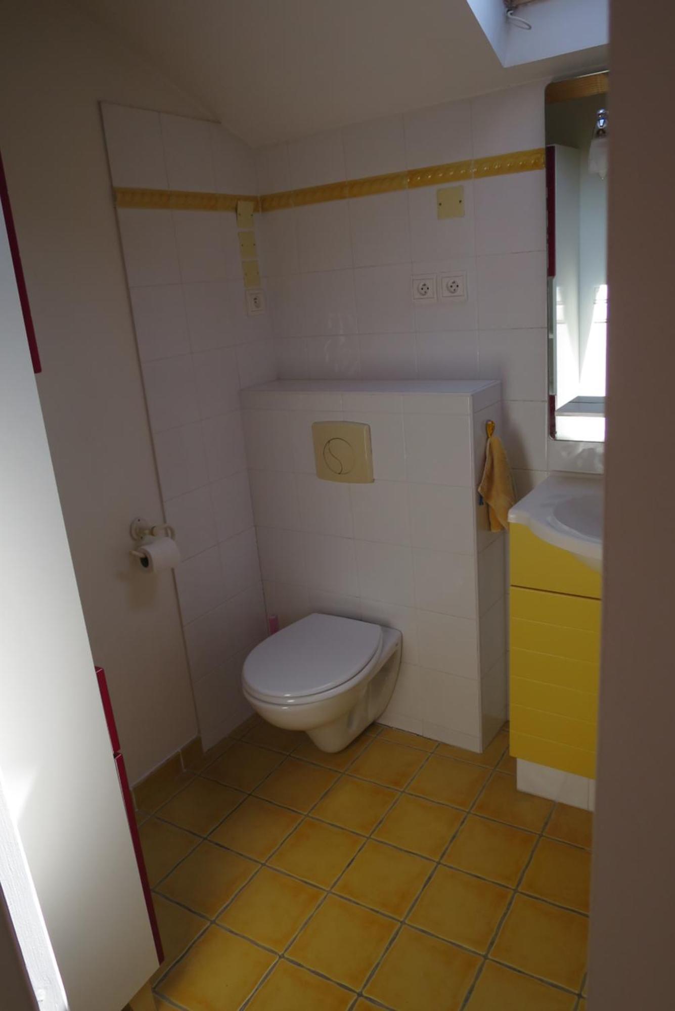 Rouge Avec Salle De Bain Privative Velodrome Prado Privatunterkunft Marseilles