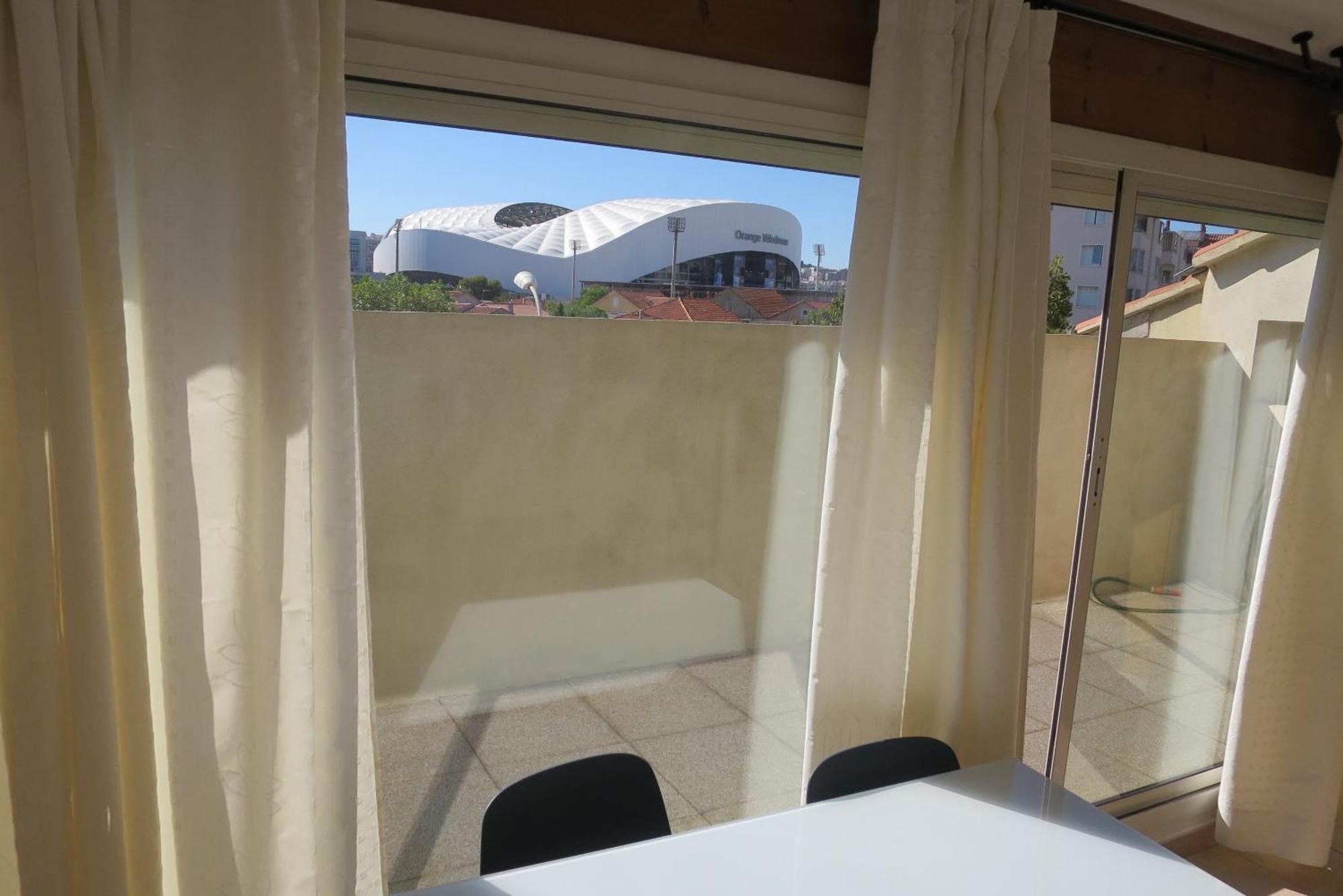 Privatunterkunft Rouge Avec Salle De Bain Privative Velodrome Prado