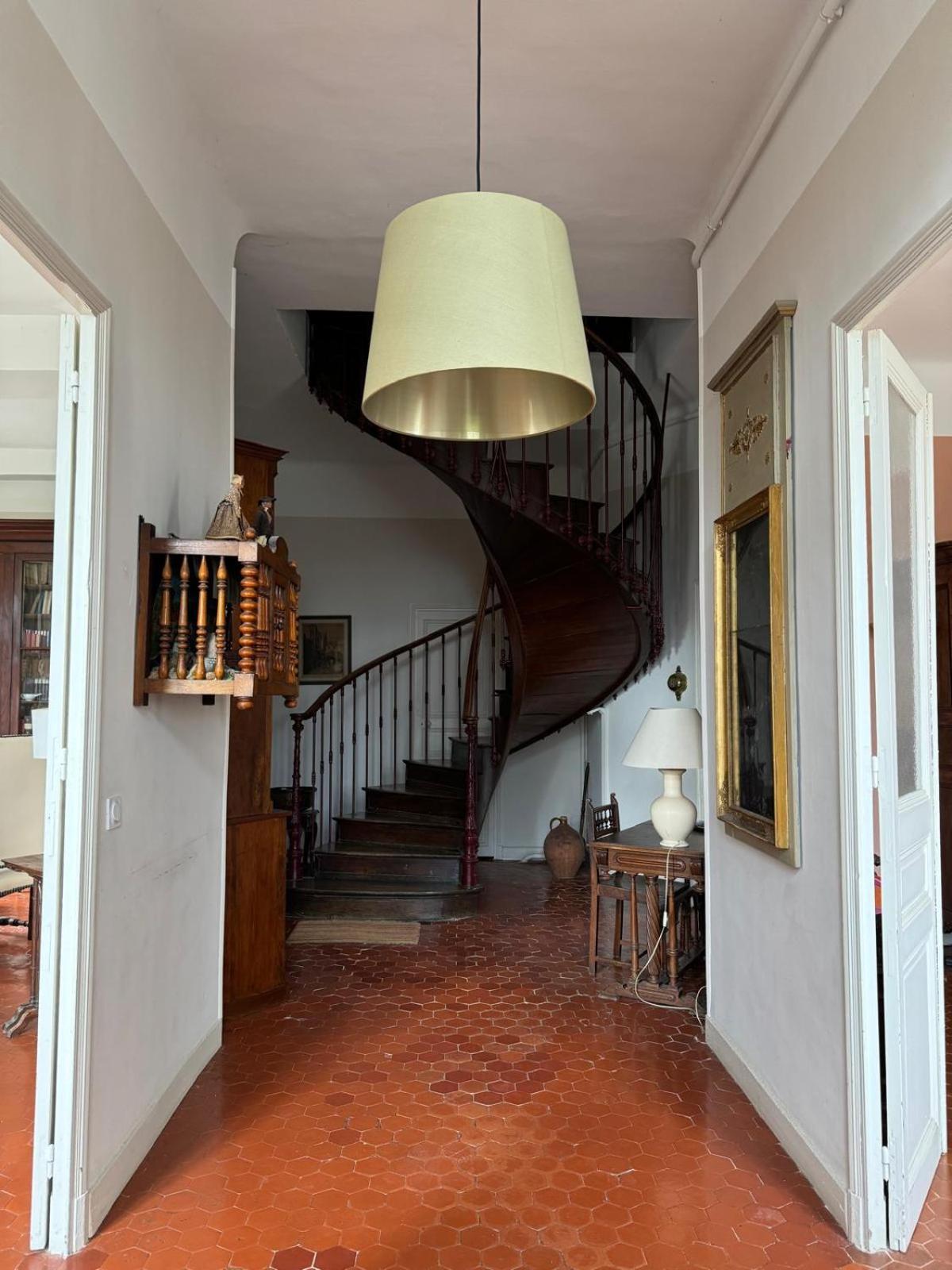 Bastide Provencale Avec Piscine Villa