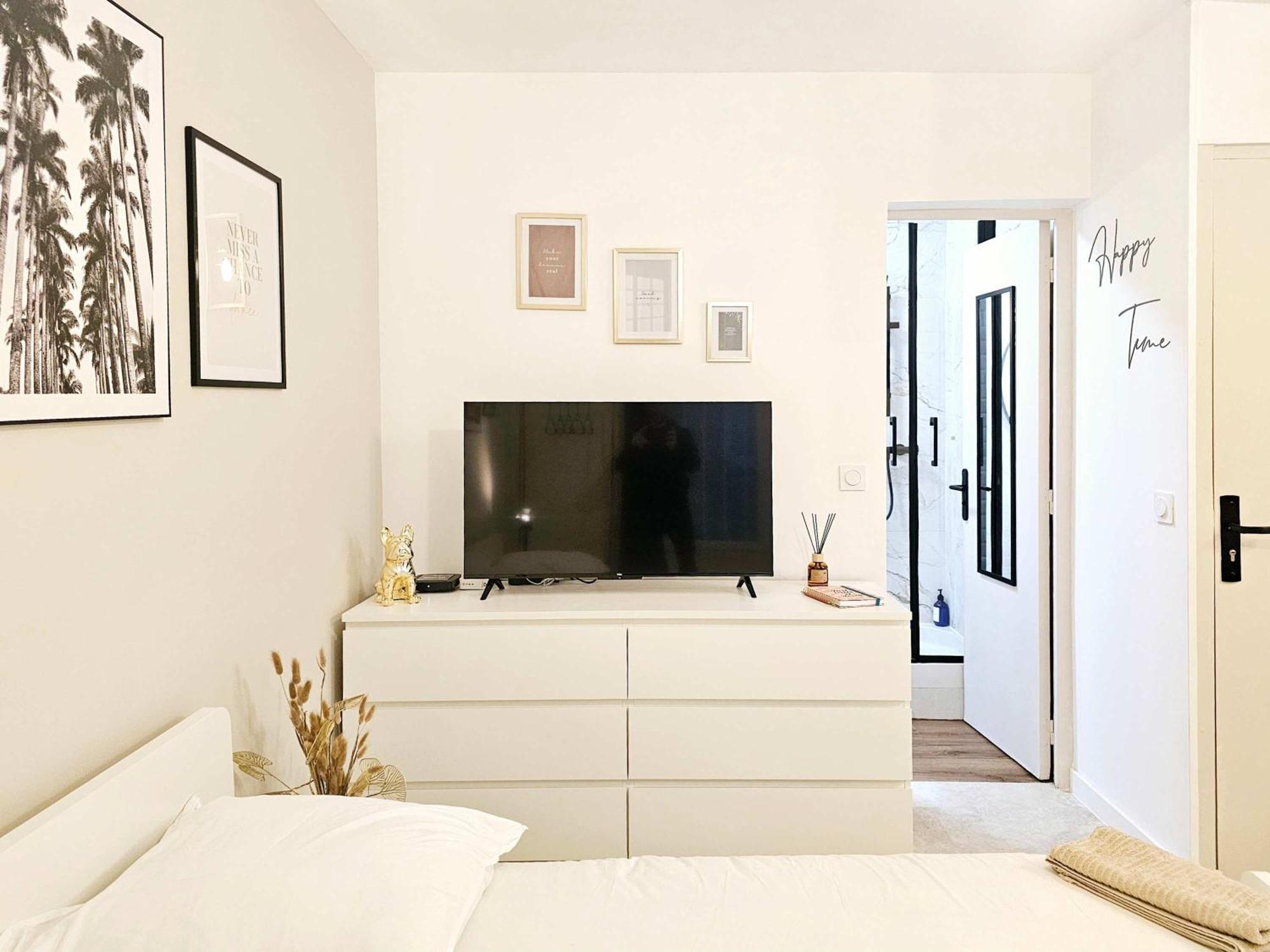 Rise In Center Of At Vieux-port And Opera Apartment