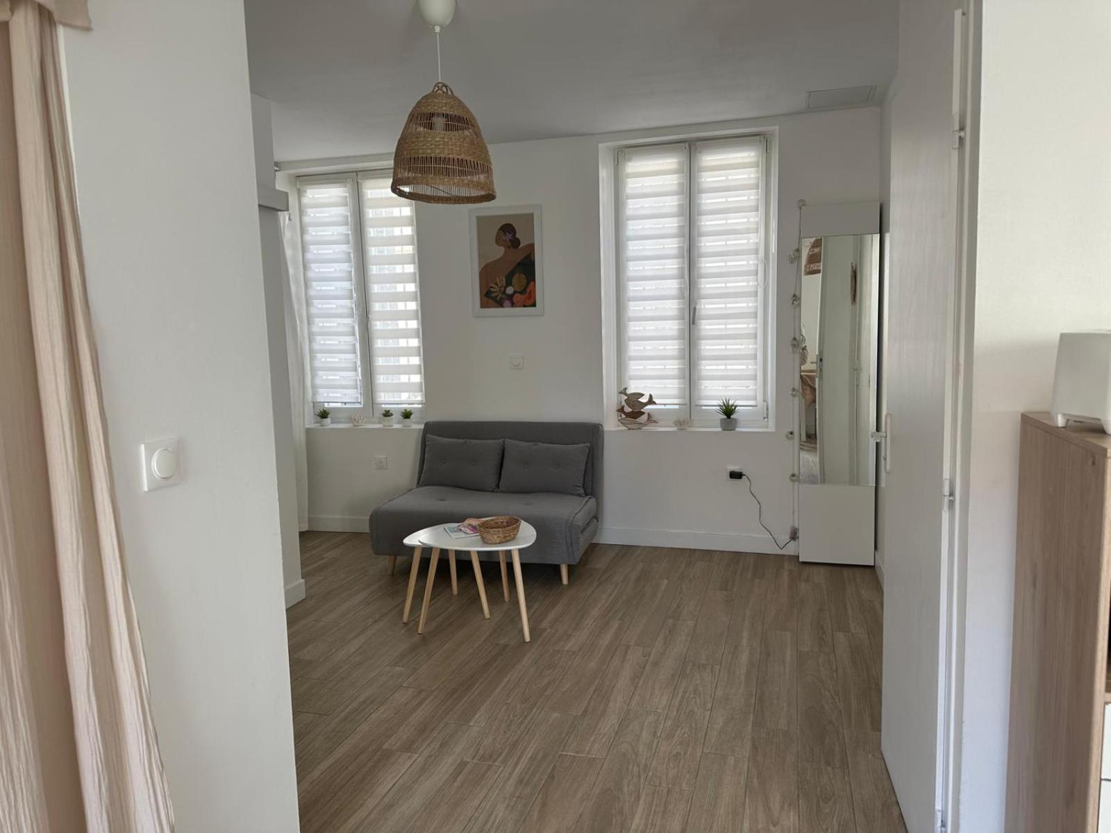 Escapade Marseillaise Proche De La Plein Sud Avec Jardin Prive - Clim & Wifi Gratuit Apartment Marseilles